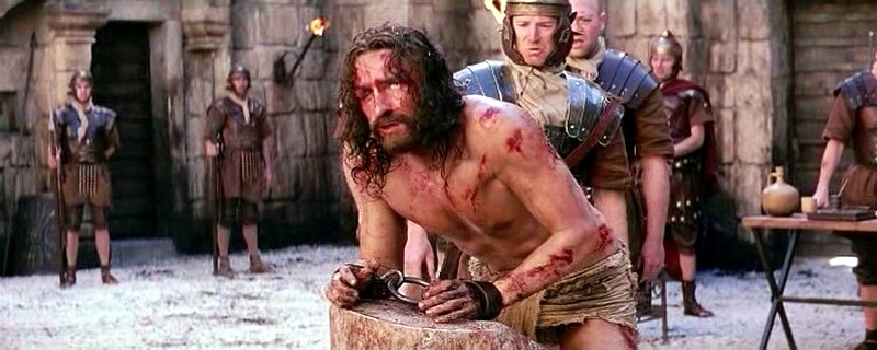 la-passione-di-cristo-gesu-frustato-jim-caviezel