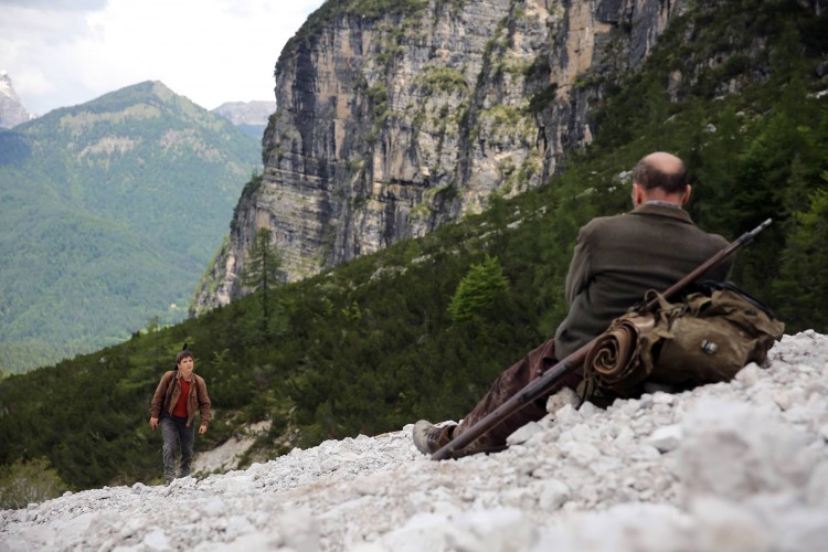 la-pelle-dell-orso-pietro-domenico-marco-paolini-leonardo-mason-italy-movie-walks